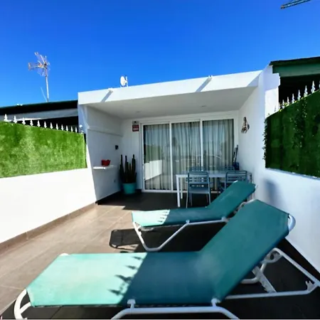 Playa Chica, Vistas Al Mar Lanzarote 卡门港