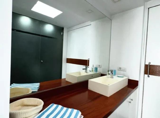 Playa Chica, Vistas Al Mar Lanzarote